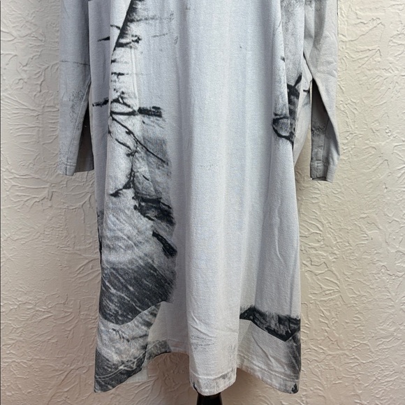 Moyuru Abstract Cotton Long Sleeved Dress - Picture 4 of 6